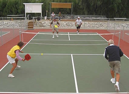 City Offers 7 Outdoor Pickleball Courts